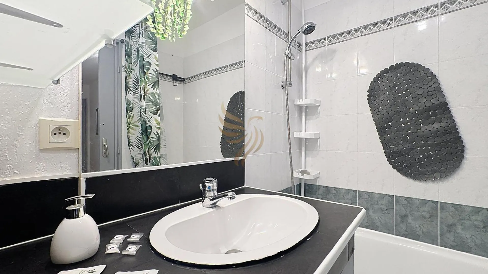 Beau T3 Le Panorama De L'Amphitheatre-4Pers-Piscine-Wifi-Garage - Capitalchic Service Frejus Apartment